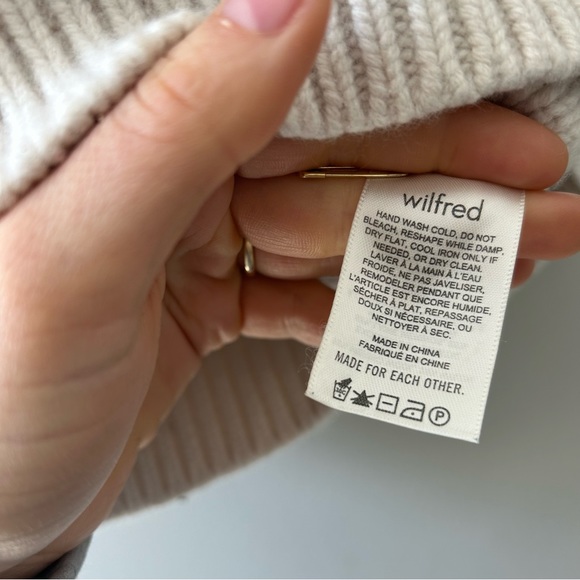 SOLD - Aritzia Wilfred Alps Vest Wool Cropped Knit Vest Size Small Beige - Picture 3 of 7